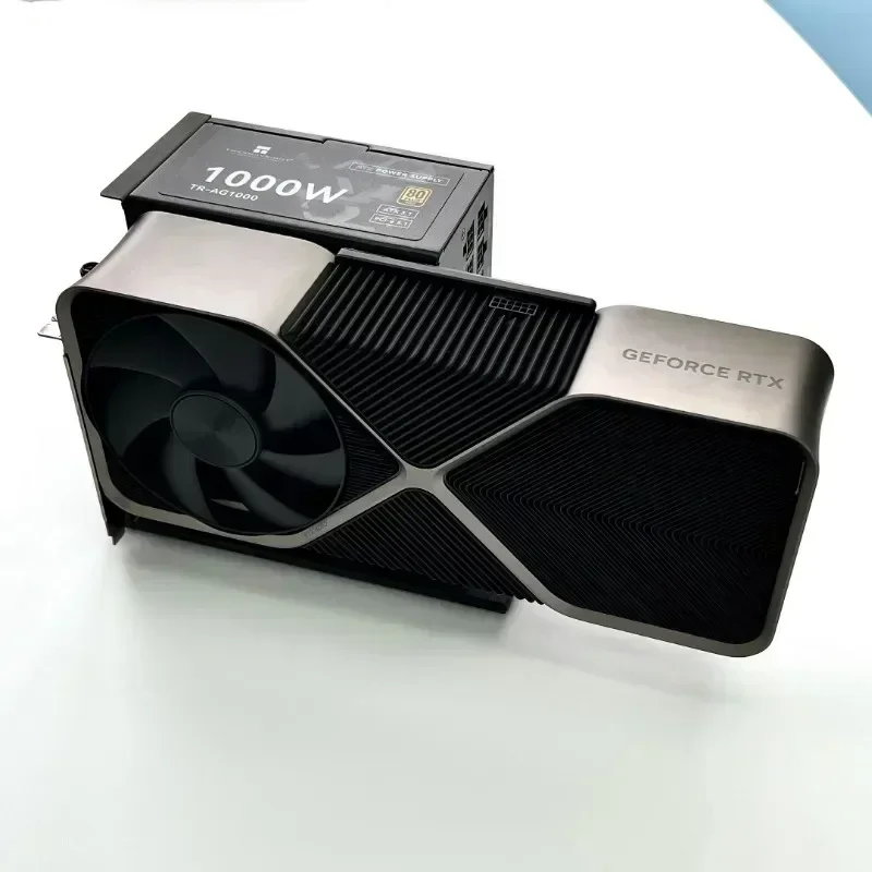 Notebook UT4G-BK7 External EGP - Gpu External Dock Egpu Thunderbolt 4 评论和价格